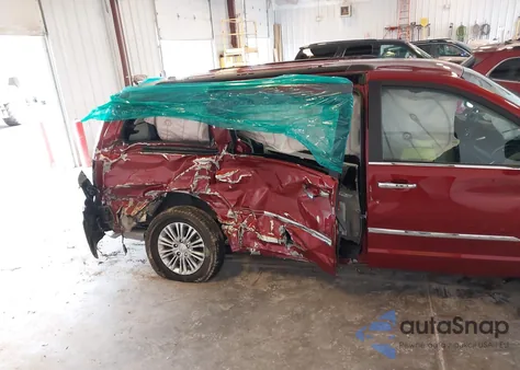 2015 Chrysler Town & Country Touring-L from USA, damaged, VIN 2C4RC1CG7FR755884